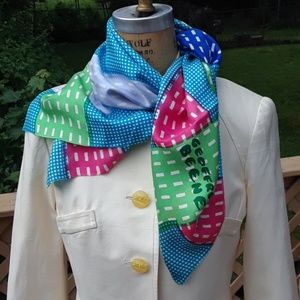 🇫🇷 🗼 Gorgeous Large Vintage Geoffrey Beene Silk Scarf